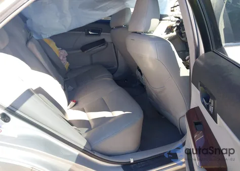 2012 Toyota Camry Xle z USA, uszkodzony, nr VIN 4T4BF1FK6CR211112